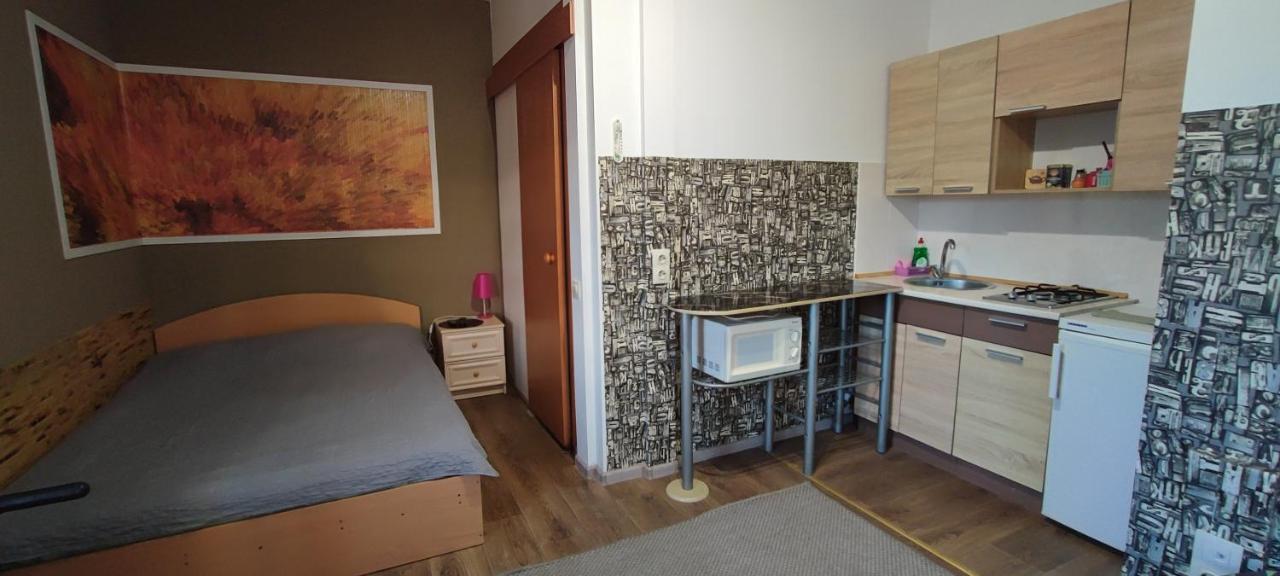 Bambukovyi Gai Apartment Kiev Ngoại thất bức ảnh