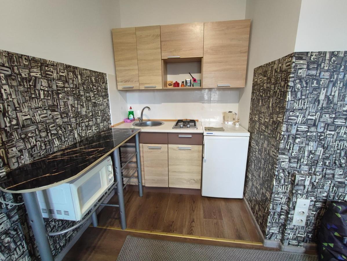 Bambukovyi Gai Apartment Kiev Ngoại thất bức ảnh
