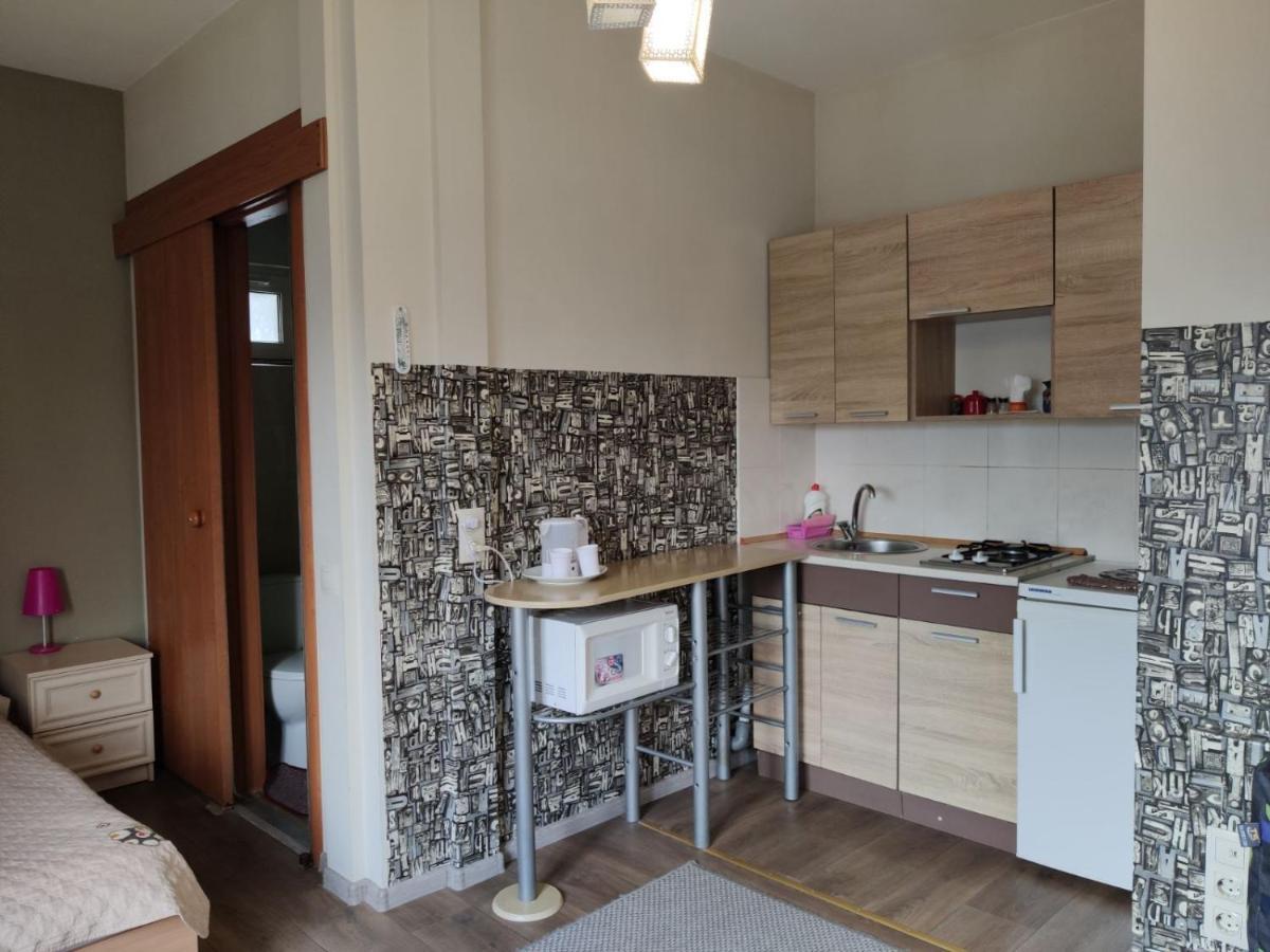 Bambukovyi Gai Apartment Kiev Ngoại thất bức ảnh
